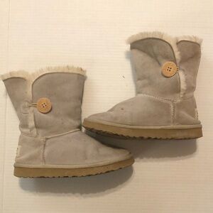 Uggs size 6W Beige Suede Boots with Button Detail